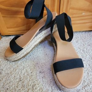 Black Strap Dream Pairs 9.5 Sandles